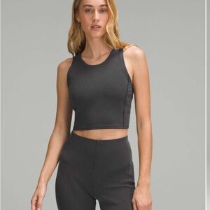 NWT Lululemon - Ribbed Softstream Cropped Tank Top in Black